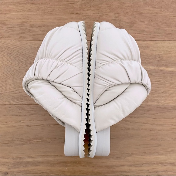 YUME YUME🇳🇱 Beige Tent Slides, IT38 - Picture 7 of 14